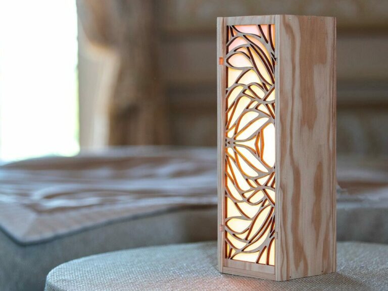 Cadeau clients | Coffret en bois qui se transforme en lampe design