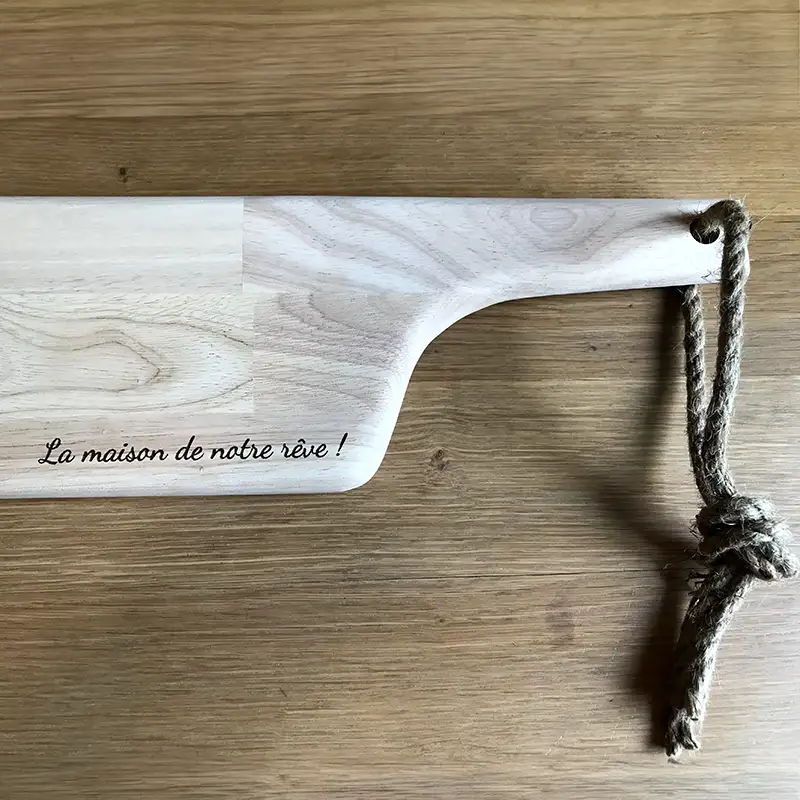 Cadeau client durable en bois, planche de dégustation gravée